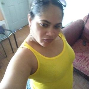 Meet your Posher, Janellys